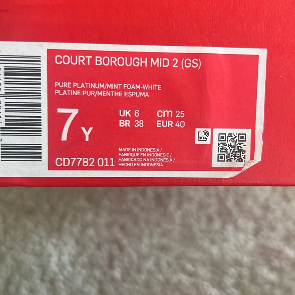Nike court borough Mid 2(GS)